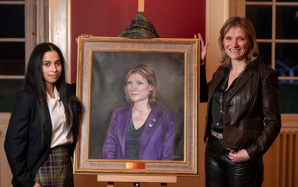 Talented student joins list of prestigious artists to paint Principal portrait